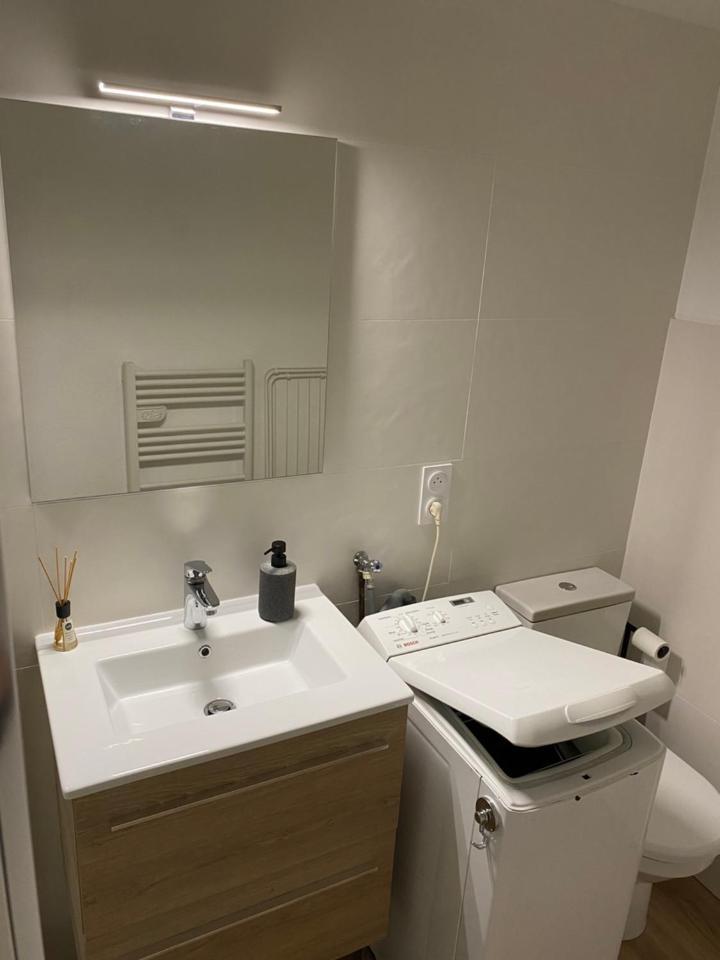 Appartement Moderne Proche Commerces Breszt Kültér fotó